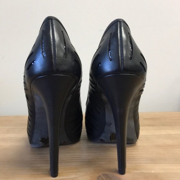 BCBGeneration Women's Prague Pump - Picture 6 of 8